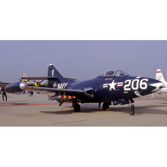 Skymaster F-9F Panther